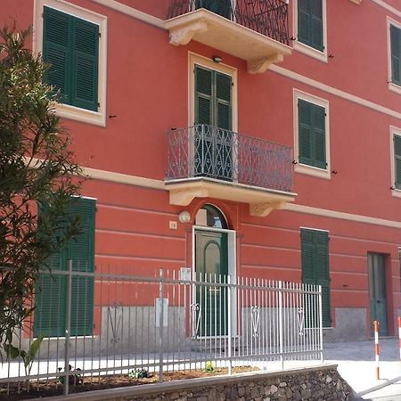 Appartamenti Enrica Moneglia Esterno foto
