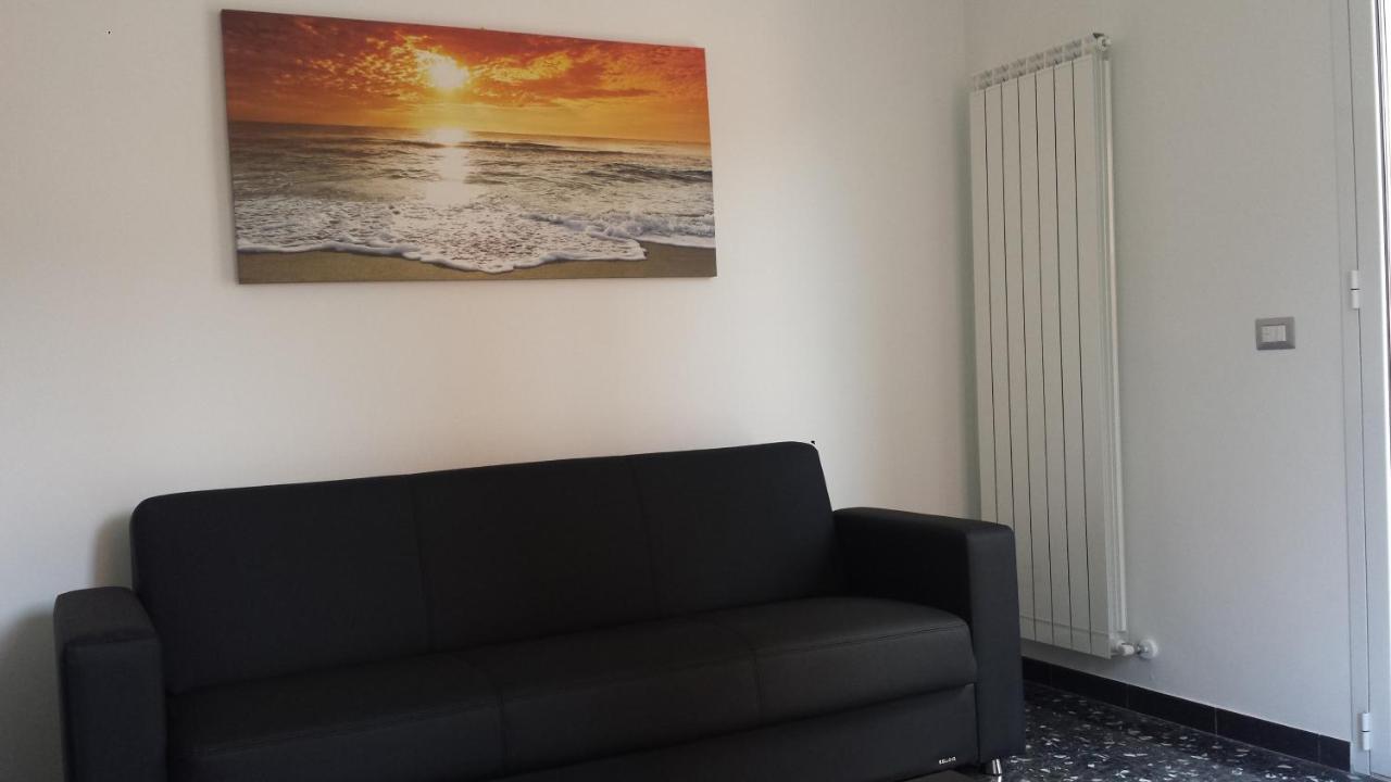 Appartamenti Enrica Moneglia Esterno foto
