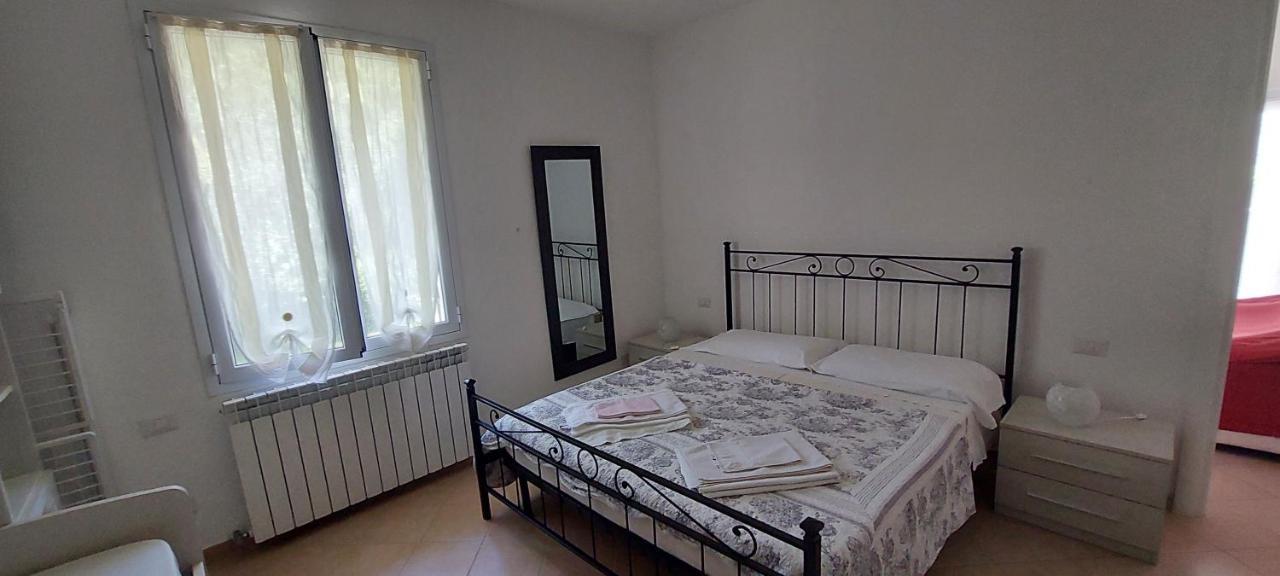 Appartamenti Enrica Moneglia Esterno foto