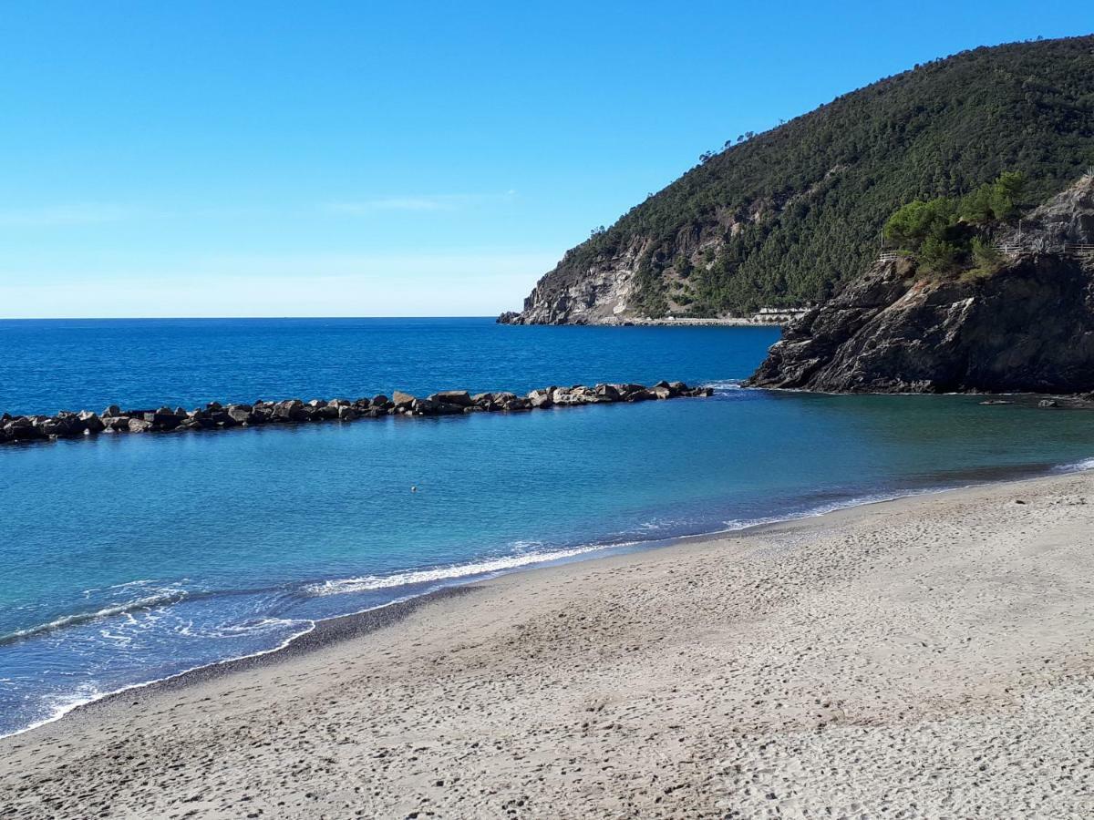 Appartamenti Enrica Moneglia Esterno foto