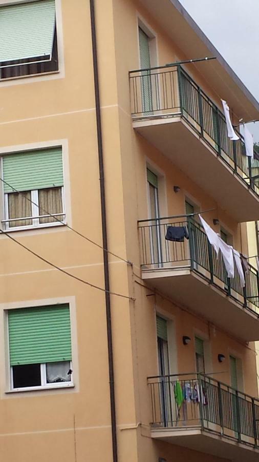 Appartamenti Enrica Moneglia Esterno foto